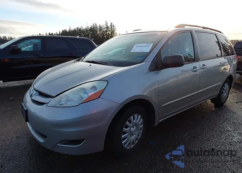 2008 Toyota Sienna Le z USA, uszkodzony, nr VIN 5TDZK23C28S209316